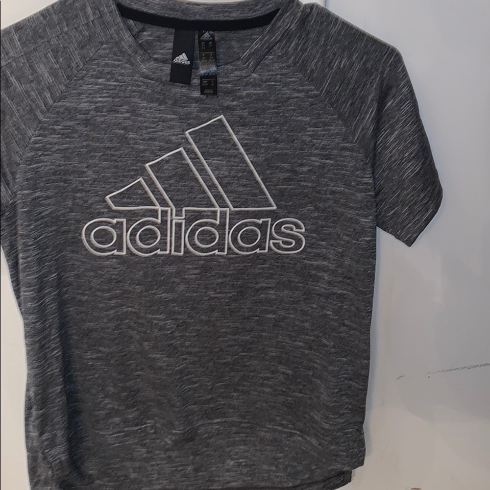 SOLD 💕💕Adidas top